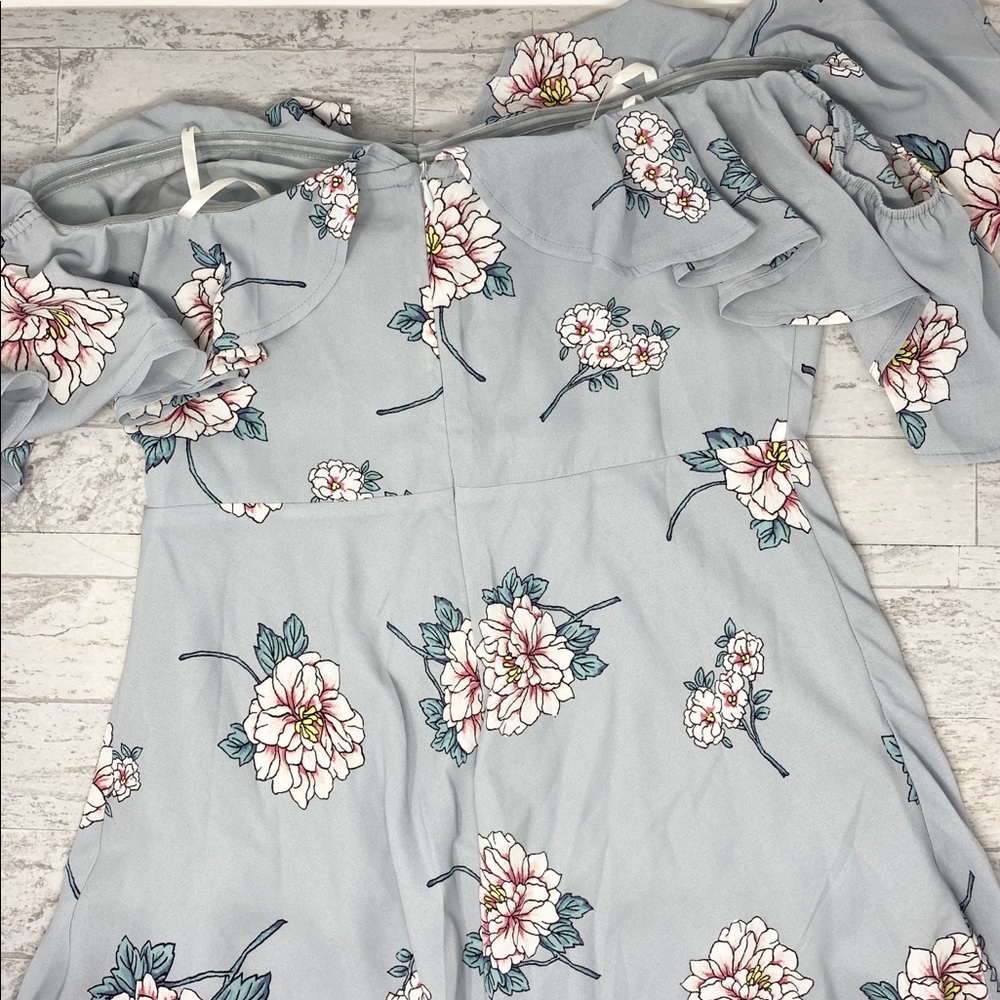 NWT J.O.A Floral Cold Off the Shoulder Mini Dress - Picture 7 of 8